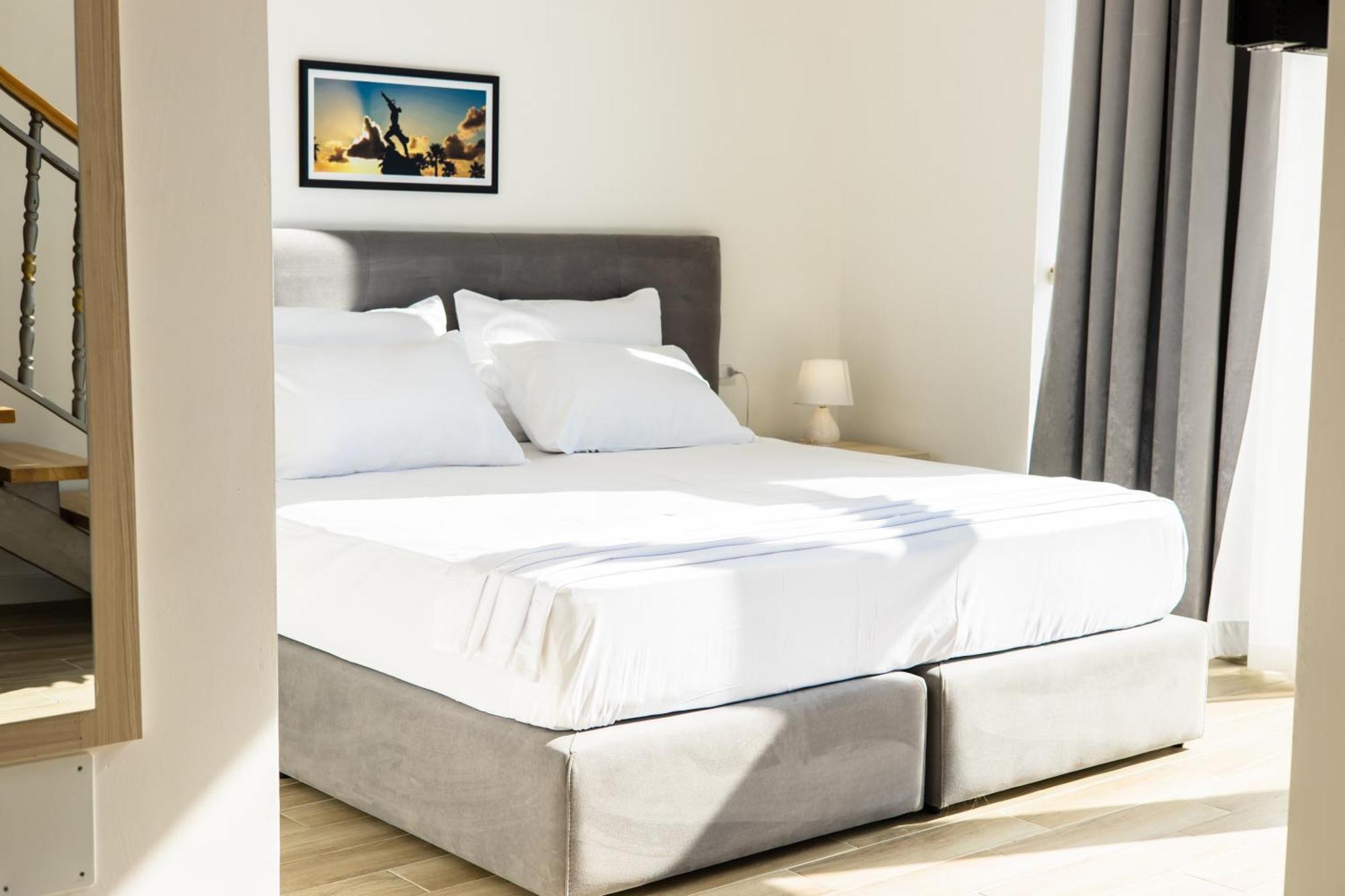 Costa Del Sol Hotel Durres Bagian luar foto