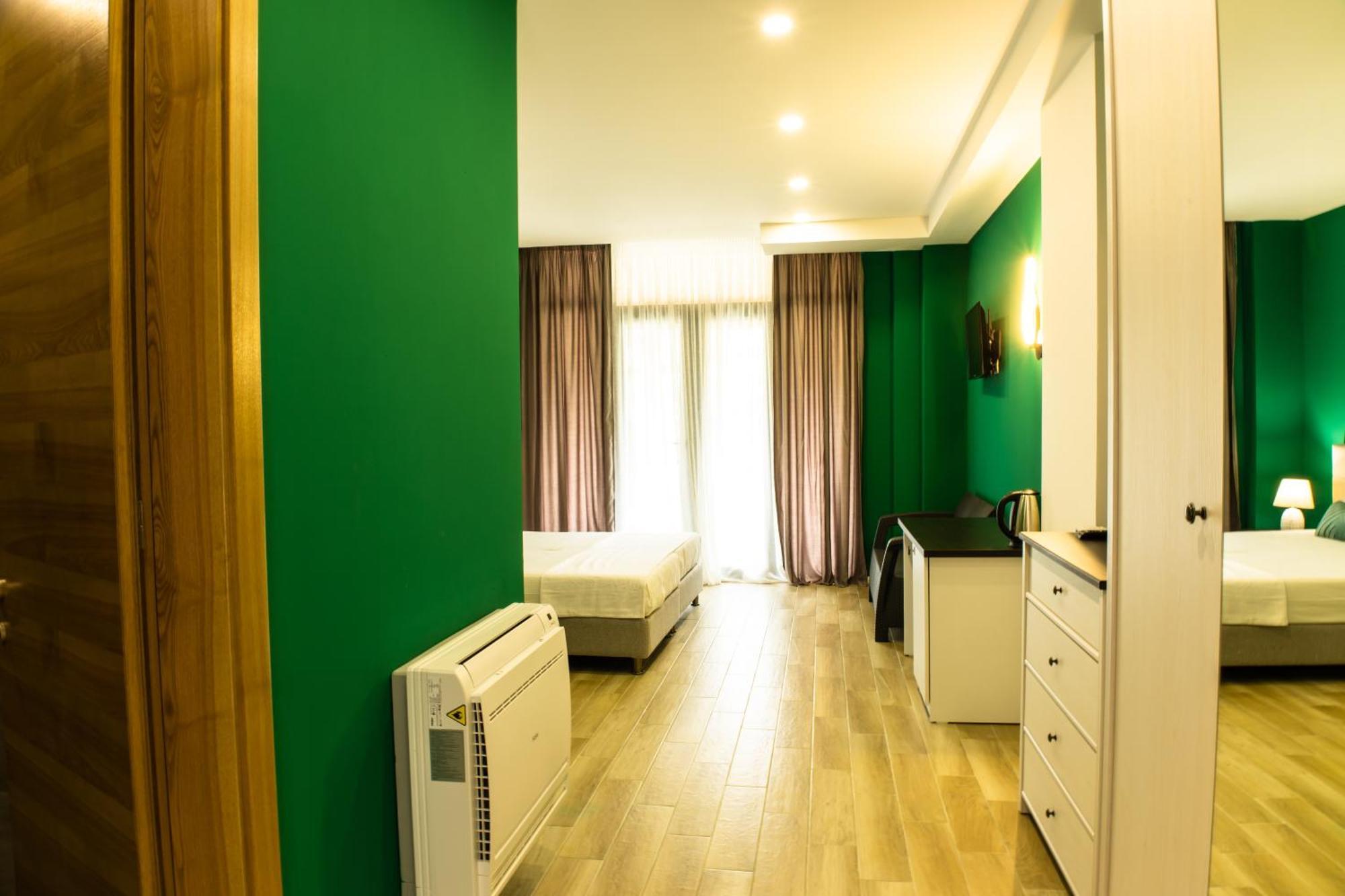Costa Del Sol Hotel Durres Bagian luar foto