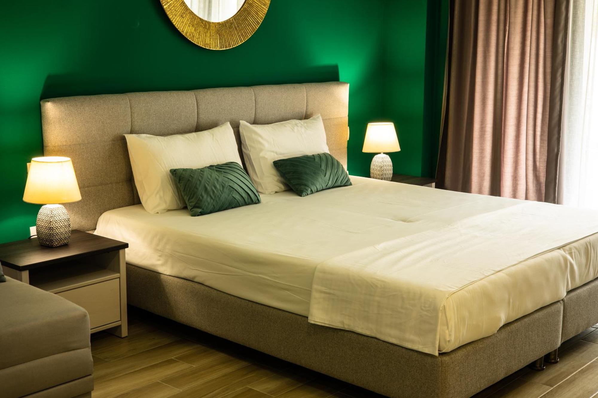 Costa Del Sol Hotel Durres Bagian luar foto