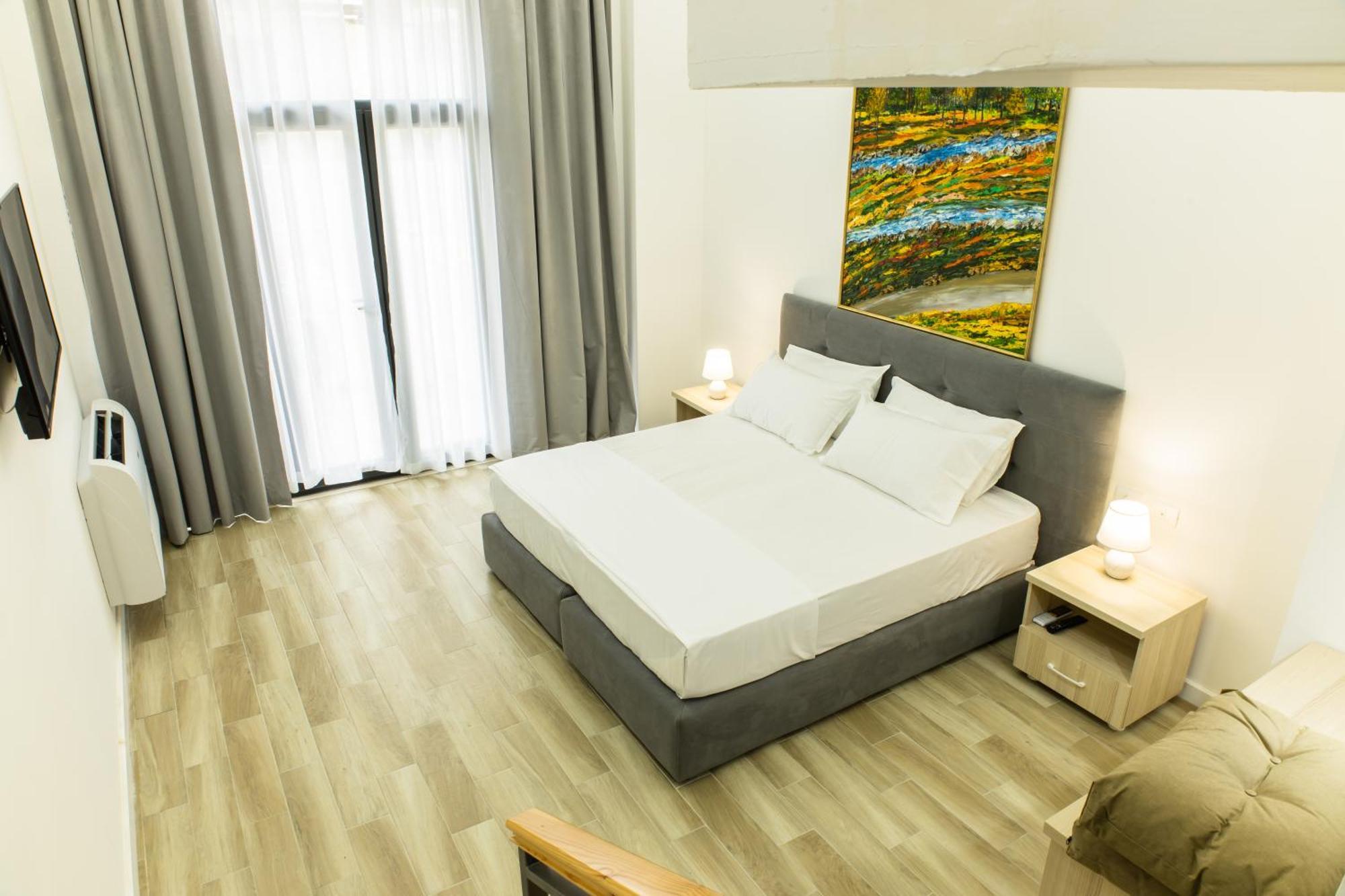 Costa Del Sol Hotel Durres Bagian luar foto