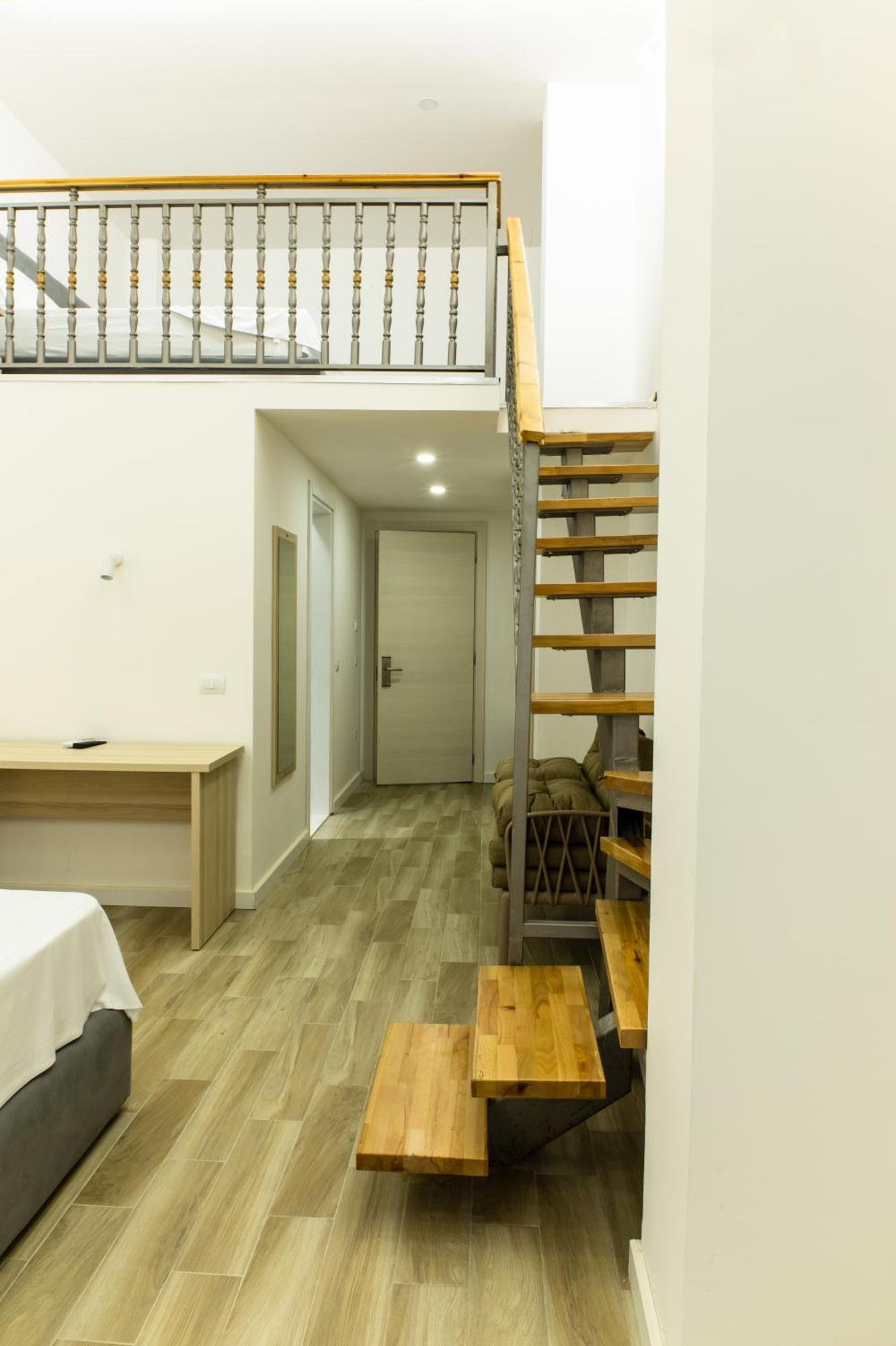 Costa Del Sol Hotel Durres Bagian luar foto