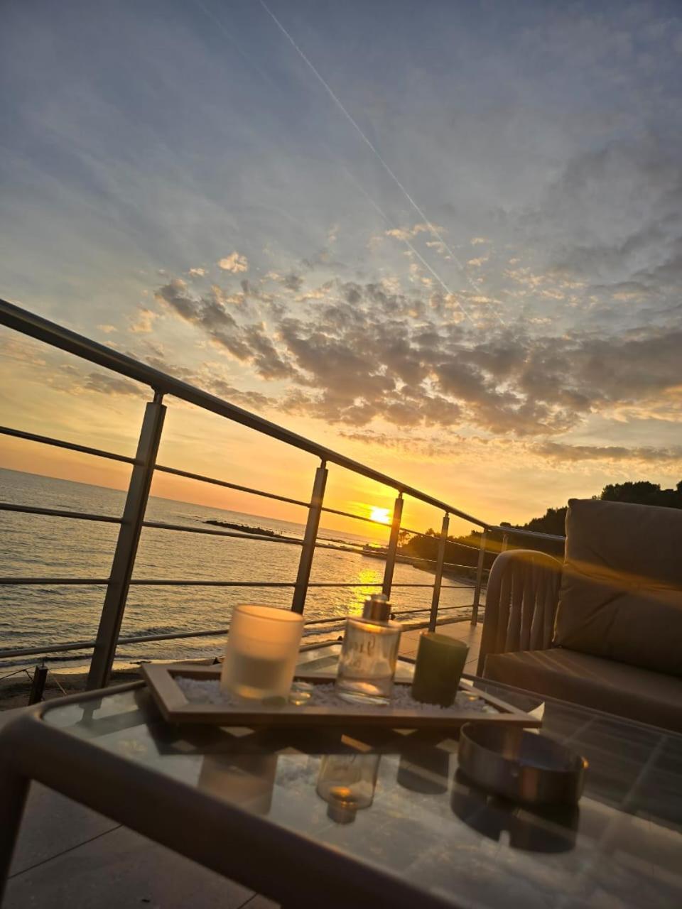 Costa Del Sol Hotel Durres Ruang foto